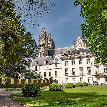 Fougere Tours